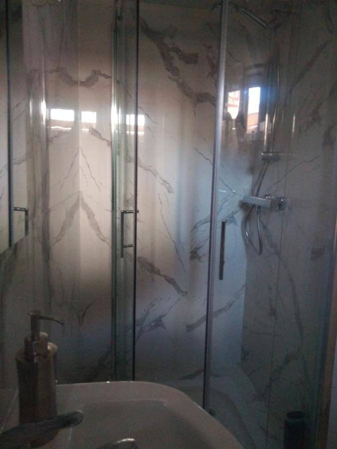 Doi Iepuri Apartment Azuga Bagian luar foto